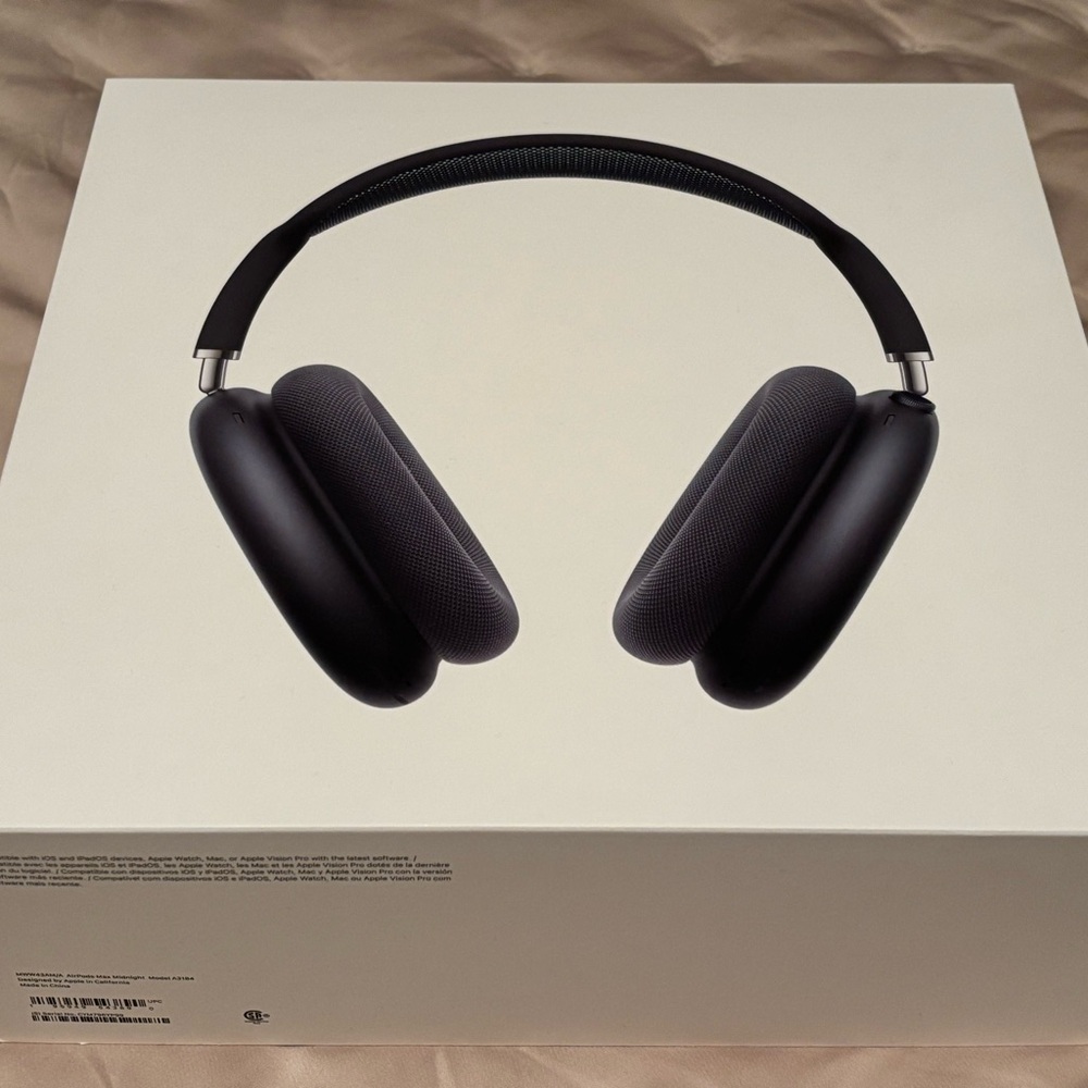 Apple Over-Ear Headphones in Dark Gray